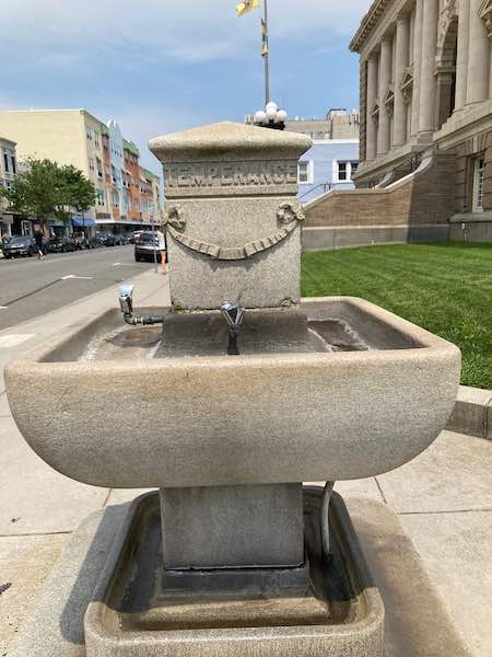 Temperance Fountain located in Ocean City, New Jersey